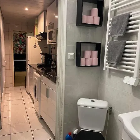 Flat For 7