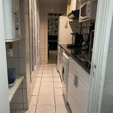 Apartment Flat For 7 *