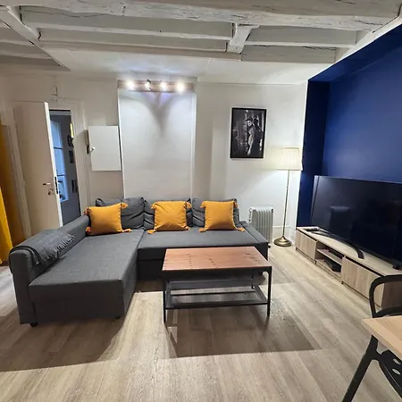 Flat For 7 Paris
